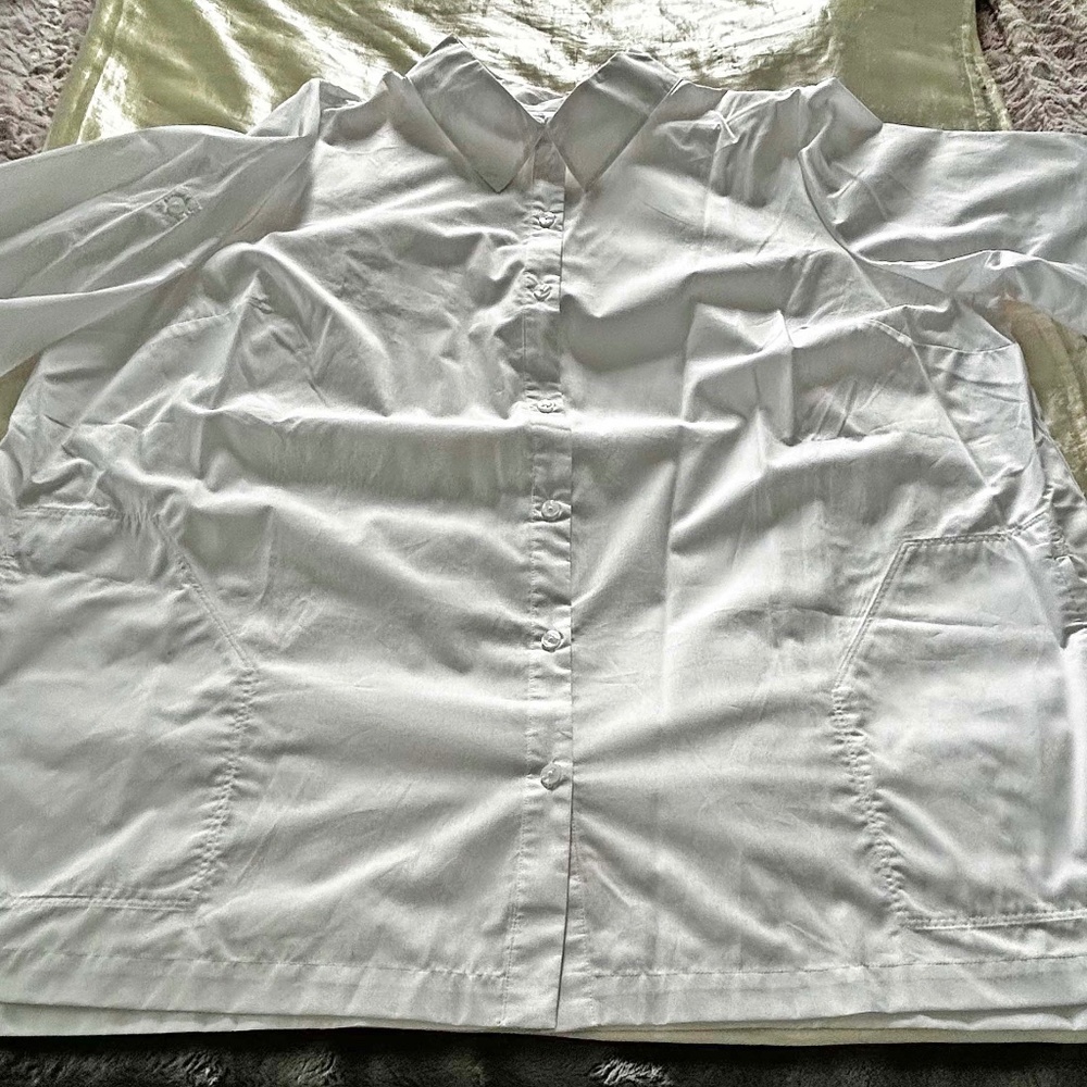 BOYFRIEND SHIRT, WHITE, SIZE 3X, ¾ SLEEVES WITH BUTTON & TAB, COTTON, BUTTON